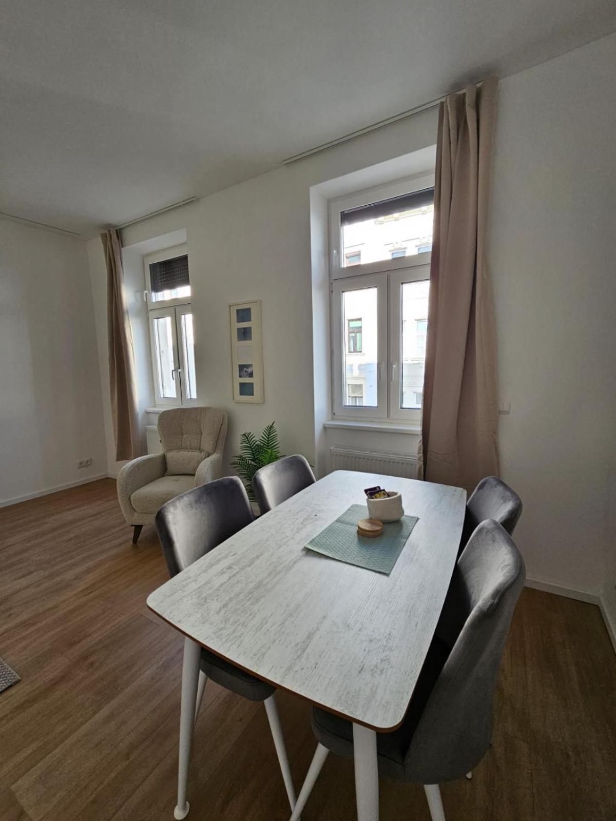 Cozy And Quit 1170 Vienna Apartment Ngoại thất bức ảnh